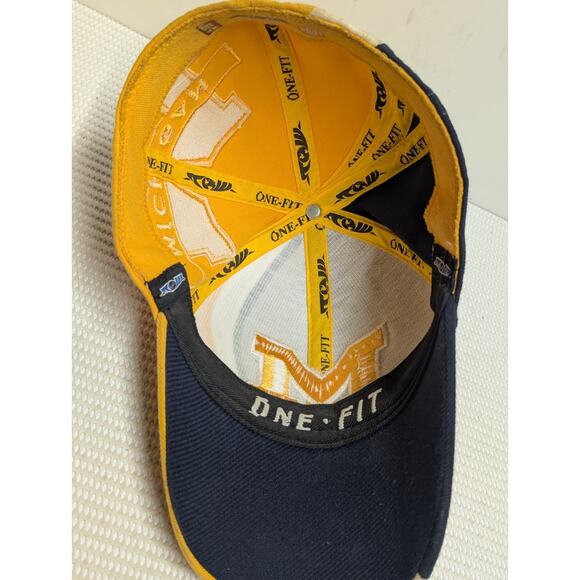 Vintage Michigan Wolverines Hat Cap Top of the World Big Blue One Fit Stretch - Picture 5 of 8